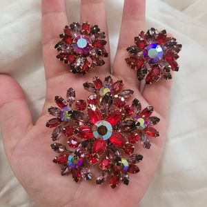 XL Aurora Borealis Rhinestone Tiered Layered Vintage Brooch Pin and Earring Set